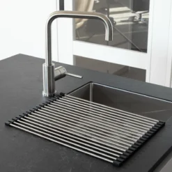 Highport Oprolbaar Vaat Droogrek - Scandinavisch Design - Opvouwbaar Hittebestendig Roestvrijstalen Keuken Afdruiprek - Vaatwasser Geschikt - Sterke 18-staafs Onderzetter - Foodgrade Materiaal